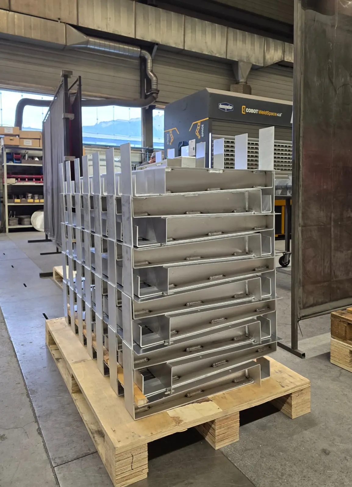Geschweißtes Bauteil aus der COBOT WeldSpace 4.0 Fertigung bei VMZ